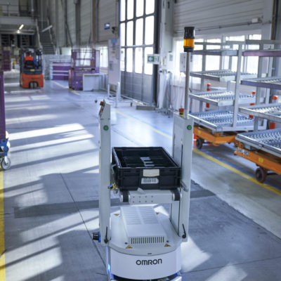 BMW: Mini Smart Transport Robot at BMW Group Plant Regensburg