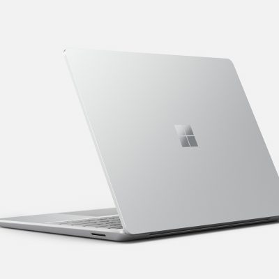 Surface Laptop Go 2 in Platinum