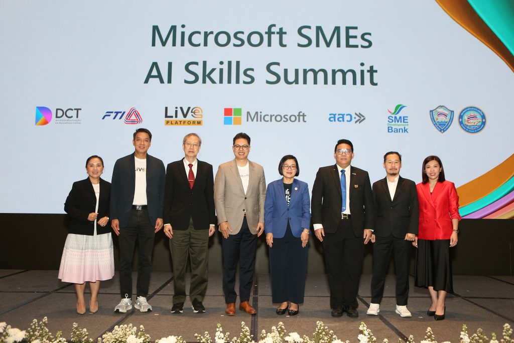 Attendees at the event gained valuable insights from leading business executives who shared their success stories on leveraging AI to enhance operations. For example, TRIS Rating, Thailand’s leading credit rating agency, has integrated Microsoft 365 Copilot to generate accurate and relevant content for credit rating assessments, reducing workload and improving communication efficiency. Meanwhile, K-Fresh, a top Thai coconut water exporter, utilizes Copilot as a personal consultant to navigate international trade regulations, manage oversupply challenges, optimize groundwater usage, and facilitate seamless multilingual communication within the company. In addition, participants had the opportunity to learn essential AI skills from industry experts, including an introduction to Microsoft 365 Copilot, creating AI agents in Microsoft Copilot Studio, and understanding Microsoft Azure AI - a suite of AI solutions designed specifically for enterprises, built on real-world insights from global customers.