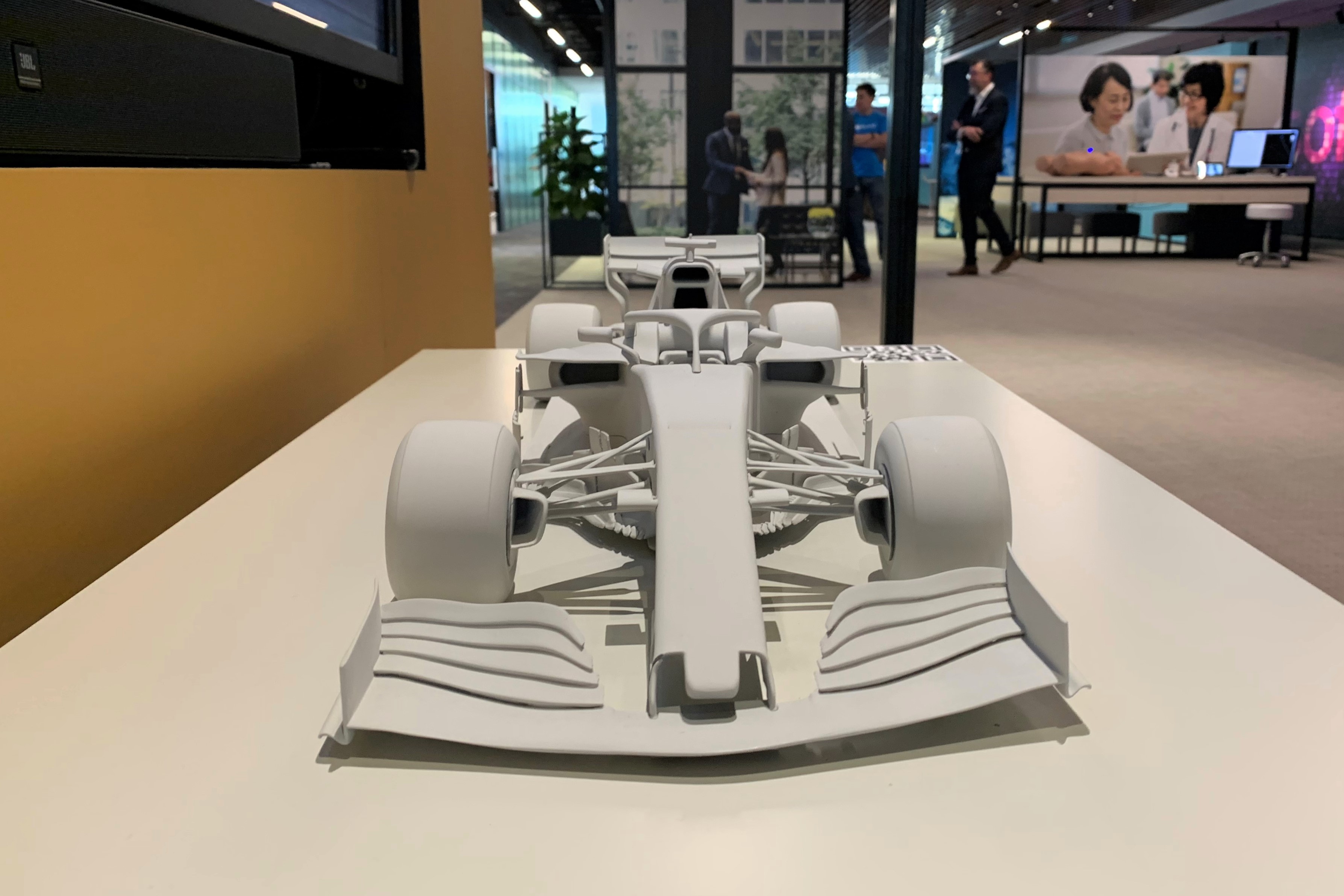 F1 (2)