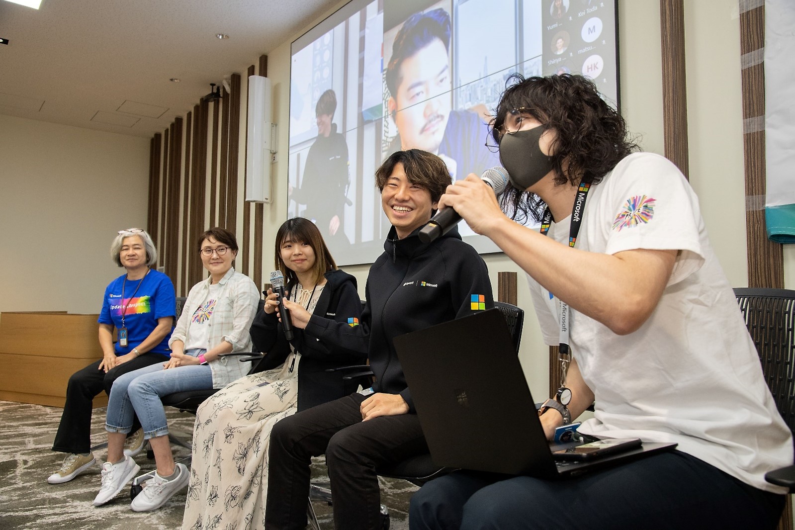 社内イベントでは、東京レインボープライド参加者が登壇し、様々な声を共有しました。