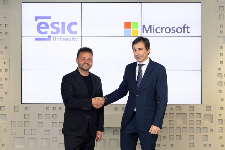 Firma Acuerdo Microsoft y ESIC University