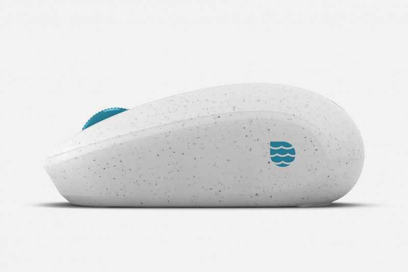 Ocean Plastic Mouse side view